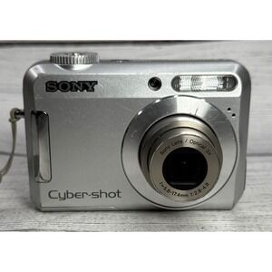 Sony Cyber-shot DSC-S650 7.2MP Digital Camera Silver 3x Optical Zoom Bundle